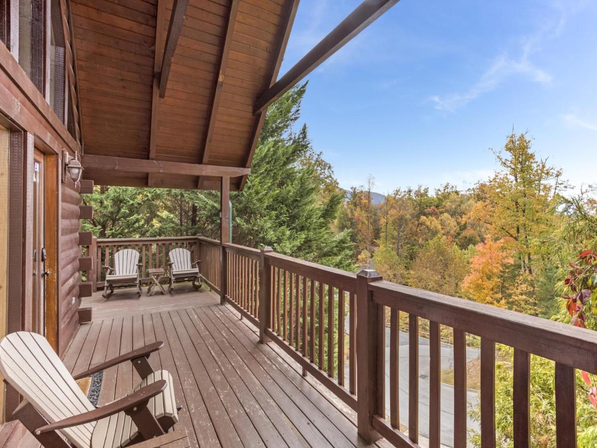 Saddle Ridge Villa Gatlinburg Exterior photo