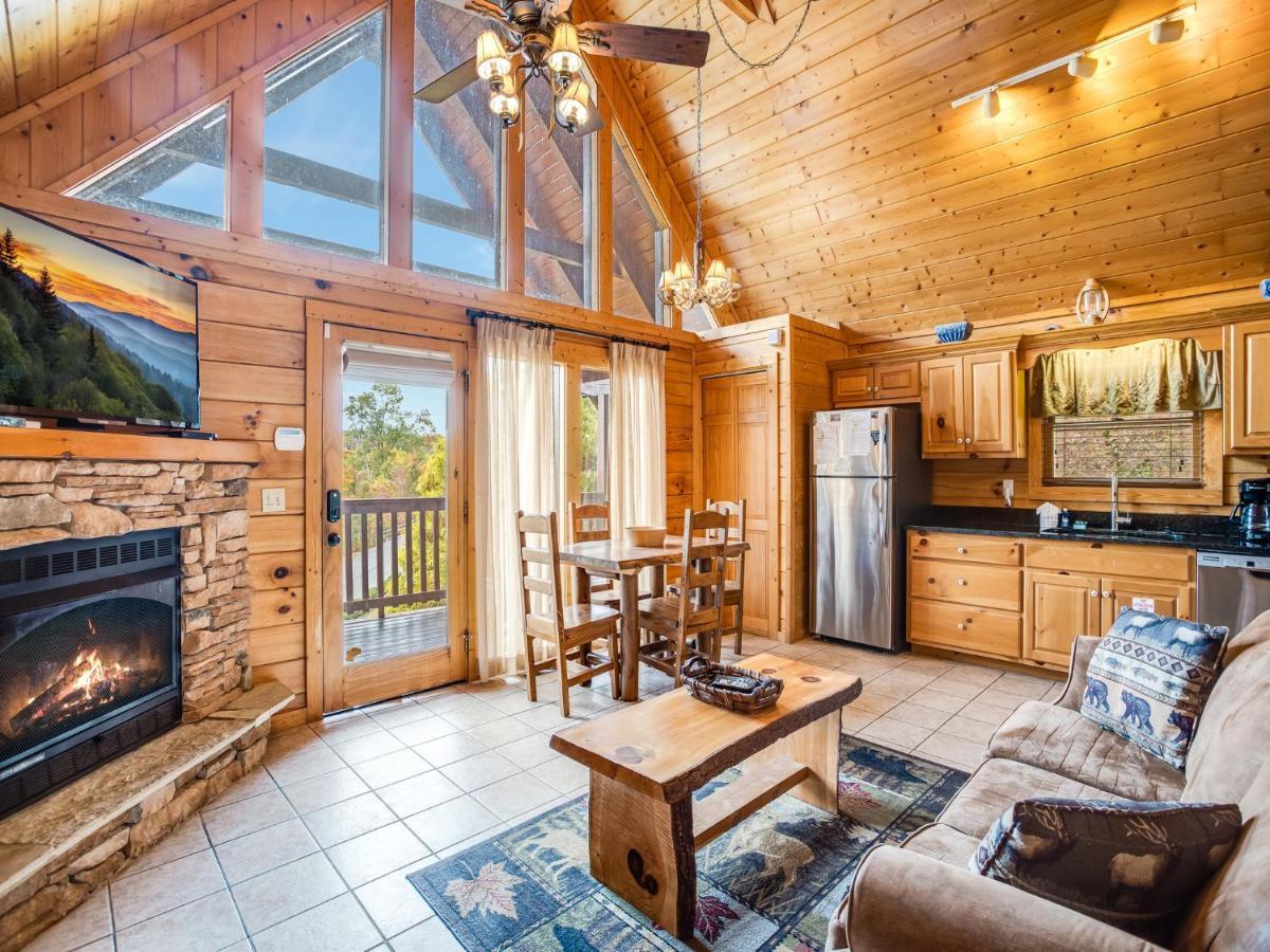 Saddle Ridge Villa Gatlinburg Exterior photo
