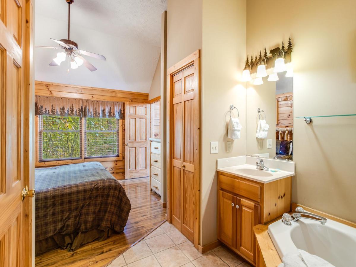 Saddle Ridge Villa Gatlinburg Exterior photo